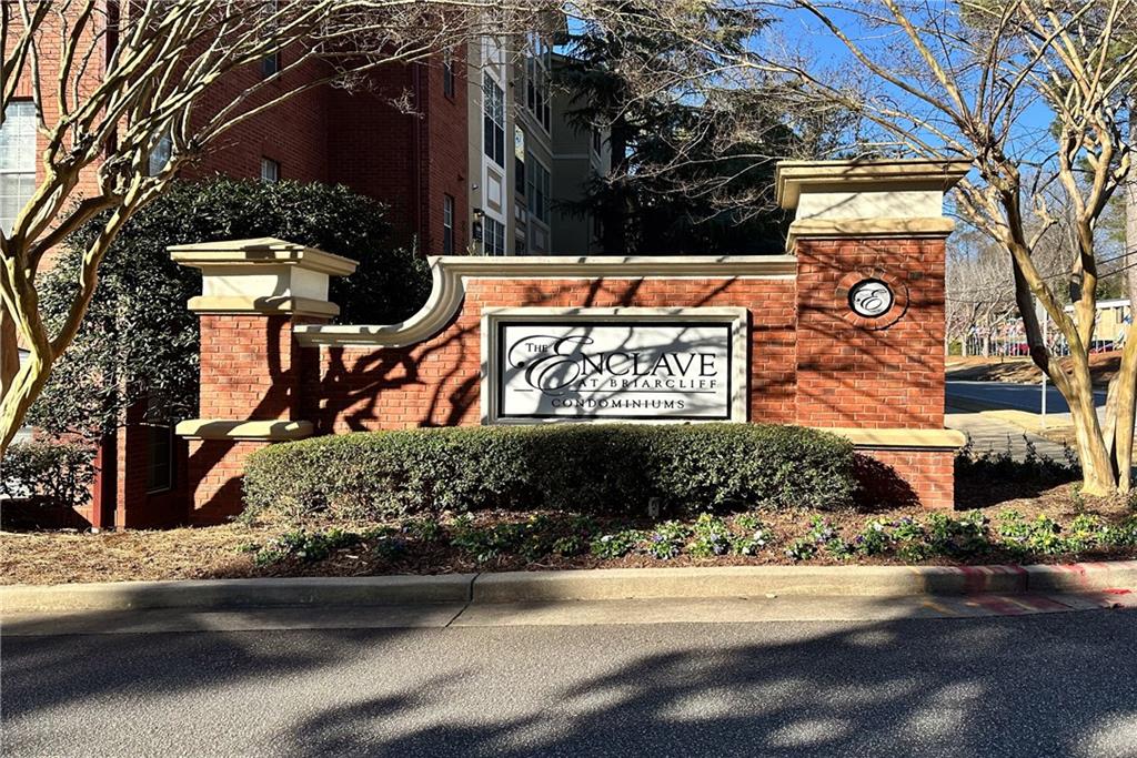 3202 Westchester Ridge NE