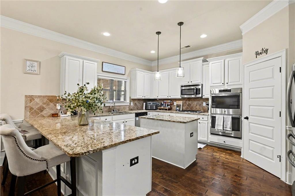 2011 Wentworth Drive