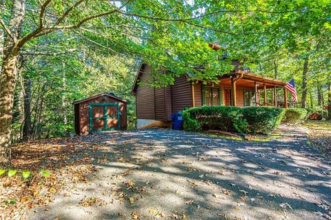 A home in Dahlonega