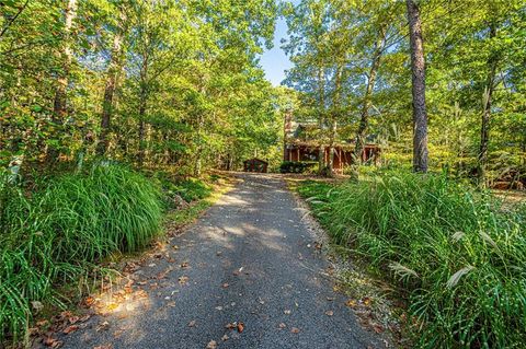 A home in Dahlonega