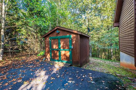 A home in Dahlonega