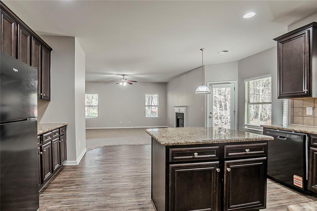 2154 Dodson Woods Drive, Fairburn, Georgia image 6