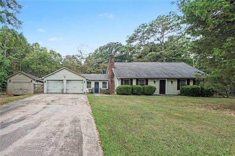 Homes For Sale - 233 Elm Street<br/> Covington, GA 30014