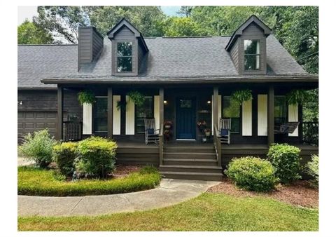 1066 Sea Oats Way SW Lilburn GA 30047