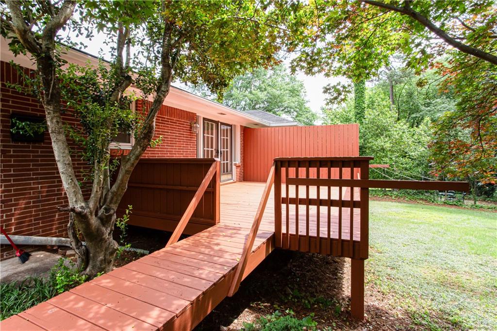 2227 Leafmore Drive Dr, Decatur, Georgia image 14