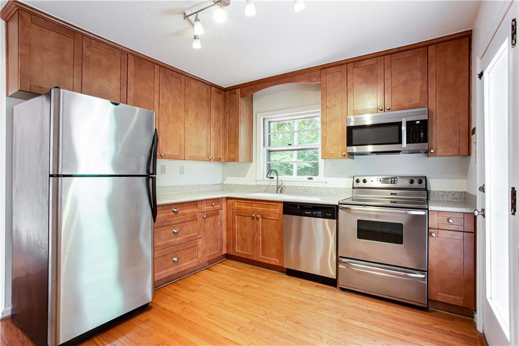 2227 Leafmore Drive Dr, Decatur, Georgia image 6