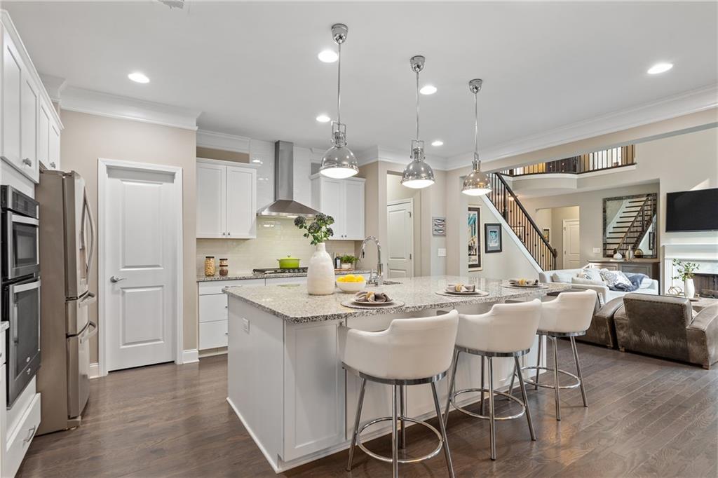 2720 Garonne Way