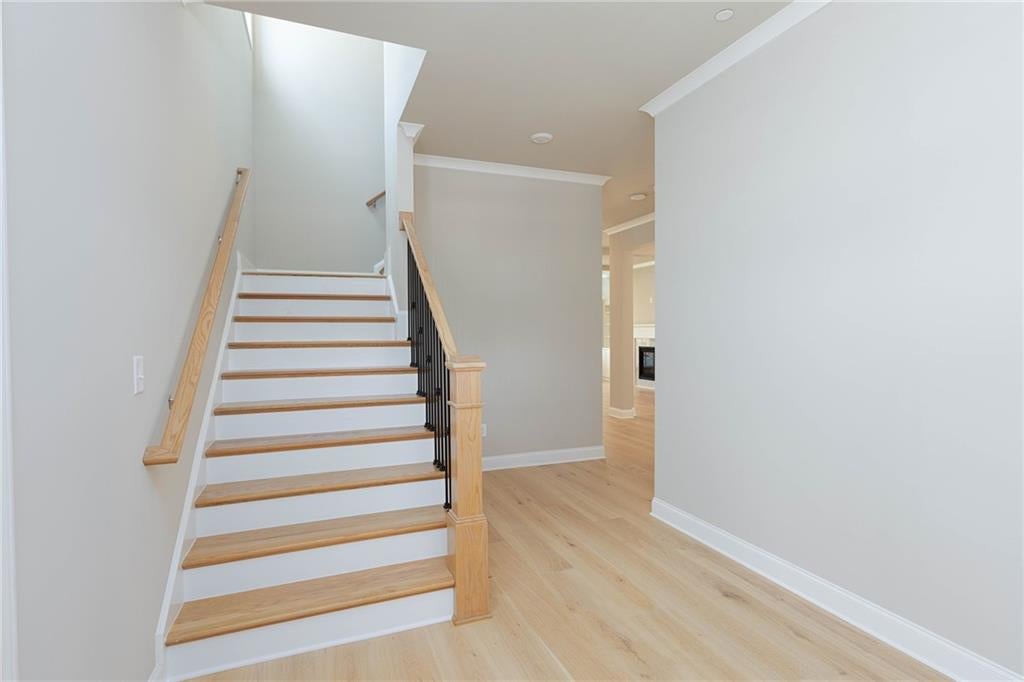 5635 Meadowstone Walk