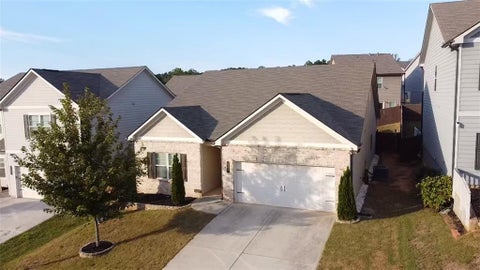 Homes For Sale - 340 Auburn Crossing Dr Drive<br/> Auburn, GA 30011