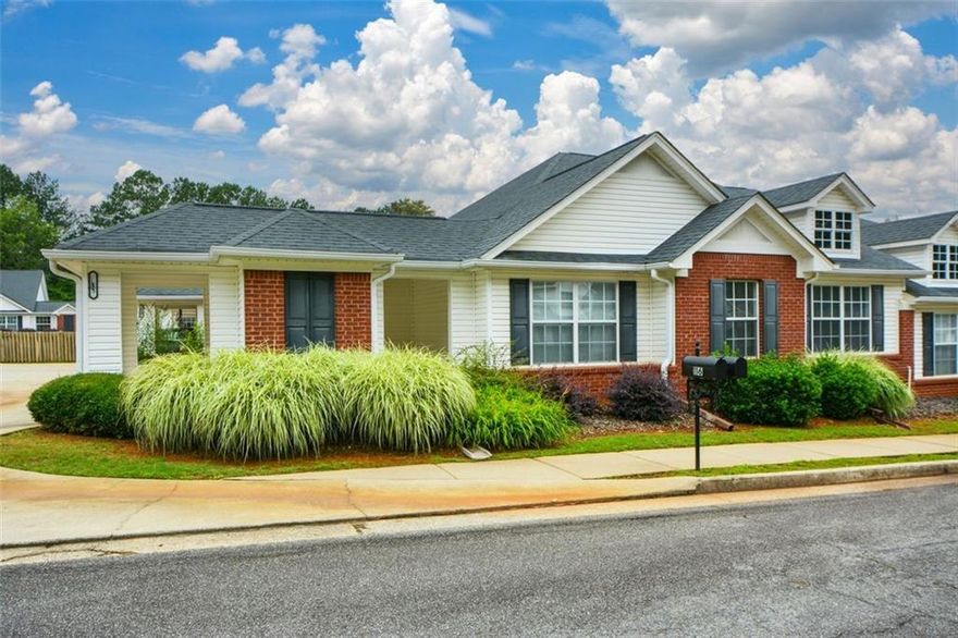 Hillendale is a desirable 55+ Active Adult Community! 2 Bedroom, 1 1/2 Bath Unit. Living Room, Kitchen, and Laundry Room. Half Bath for guests. Primary Bedroom has en suite bath with large shower and nice vanity. Secondary Bedroom can also be
used as an office or flex space for exercise or crafts. Lovely front porch to relax and enjoy visiting with friends and family. Carport for parking. Close to restaurants and shopping. Plenty of fun activities scheduled in the community to enjoy and enable you to meet your neighbors. Move in ready ... Freshly cleaned and the exterior, porch and carport pressure washed.
Please schedule a showing today!!