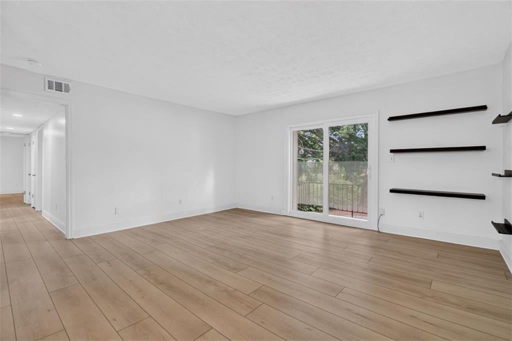 725 Dalrymple Road #7J
