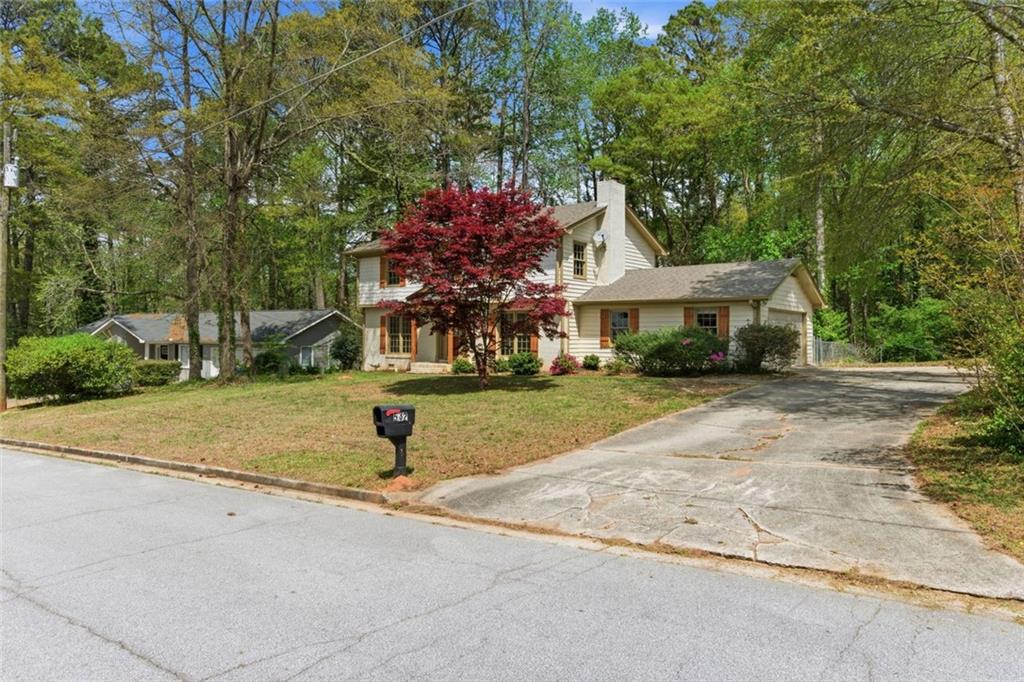 532 Valley Woods Circle SE