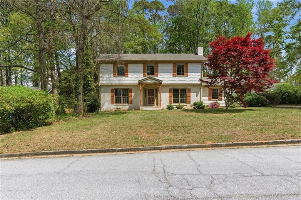 532 Valley Woods Circle SE