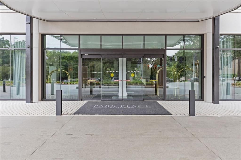2660 Peachtree Road NW 30G