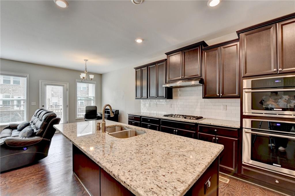 810 Sunset Park Drive, Suwanee, Georgia image 16