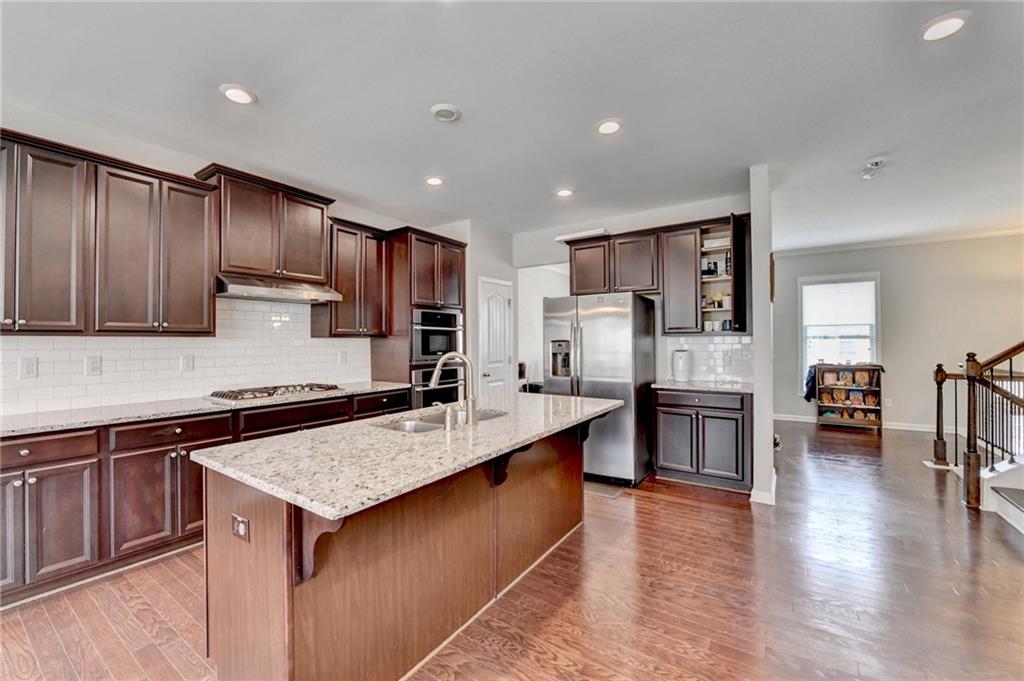 810 Sunset Park Drive, Suwanee, Georgia image 13