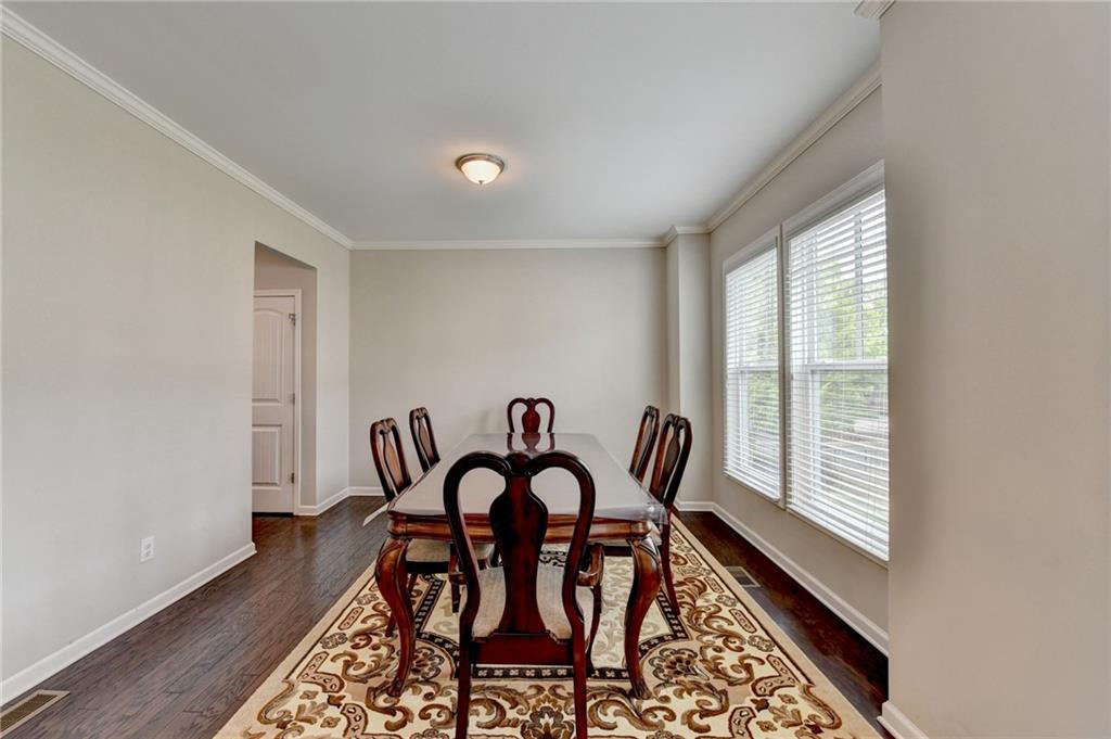 810 Sunset Park Drive, Suwanee, Georgia image 8