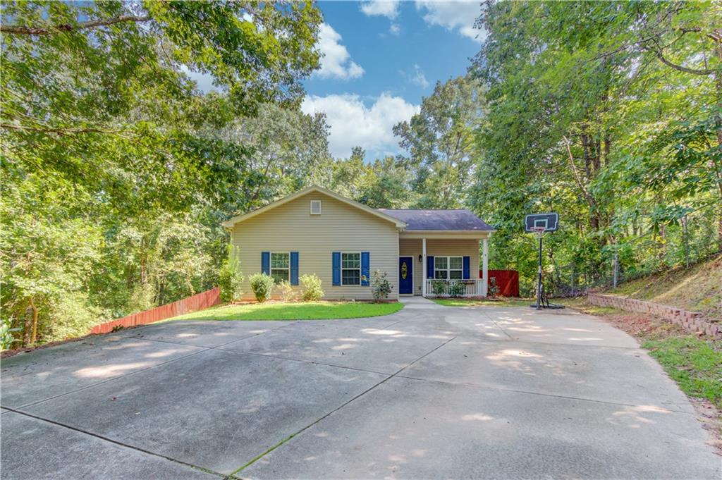 4319 Falcon Crest Drive
