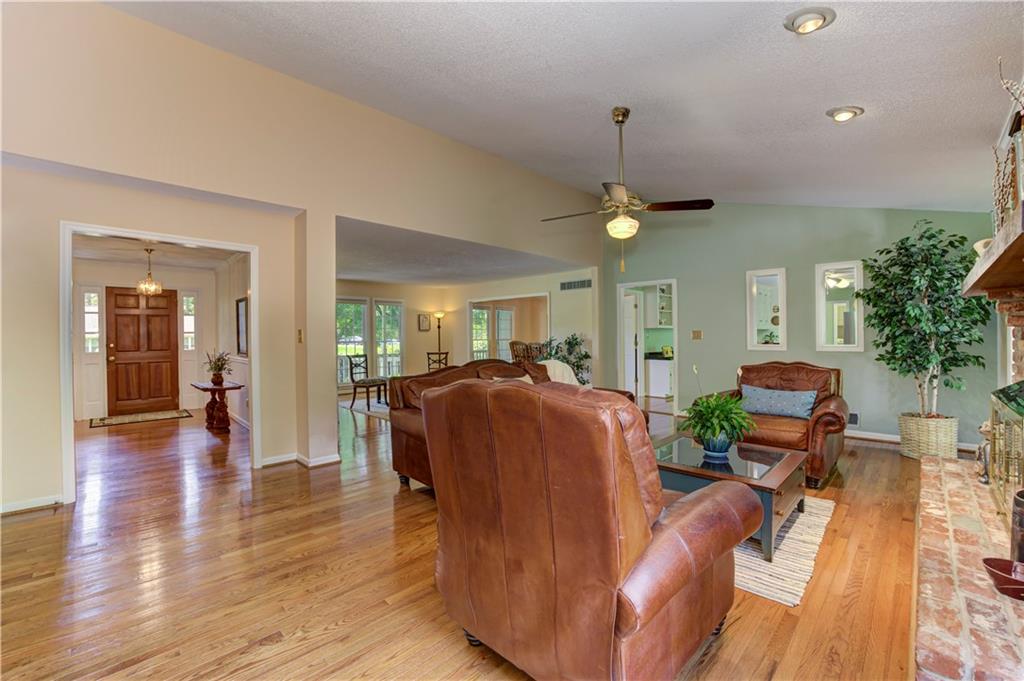 4546 Windsor Oaks Court, Marietta, Georgia image 15