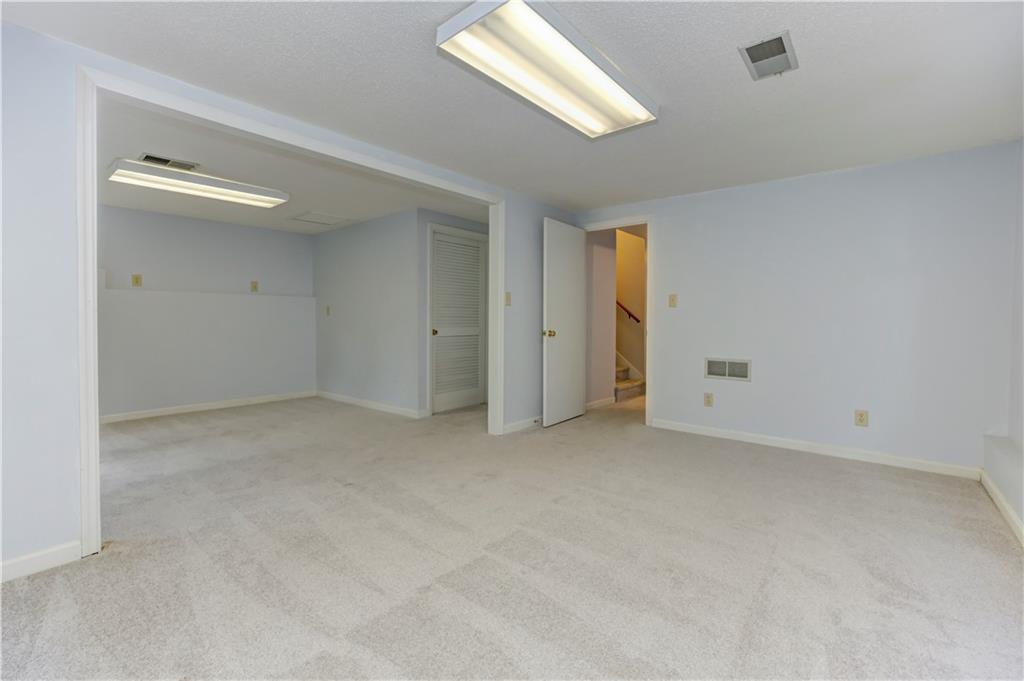 Windsor Oaks - Residential