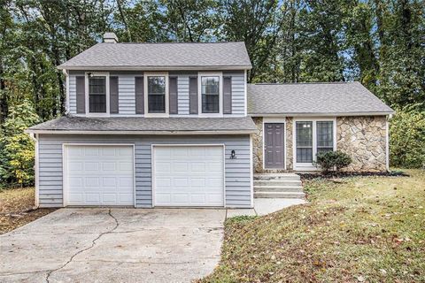 5268 FOX Path Stone Mountain GA 30088