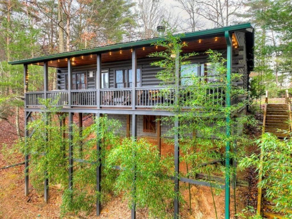 Photo of 89 N Whitepath Circle, Ellijay, GA 30540 (MLS # 7685342)