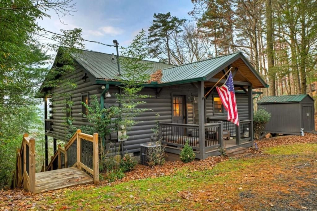 Photo of 89 N Whitepath Circle, Ellijay, GA 30540 (MLS # 7685342)