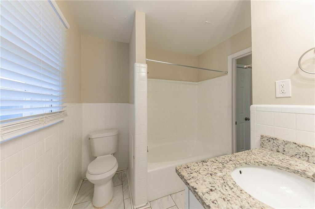 3390 Glenview Circle, Atlanta, Georgia image 23
