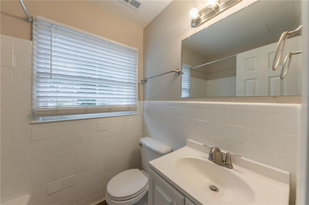 3390 Glenview Circle, Atlanta, Georgia image 16