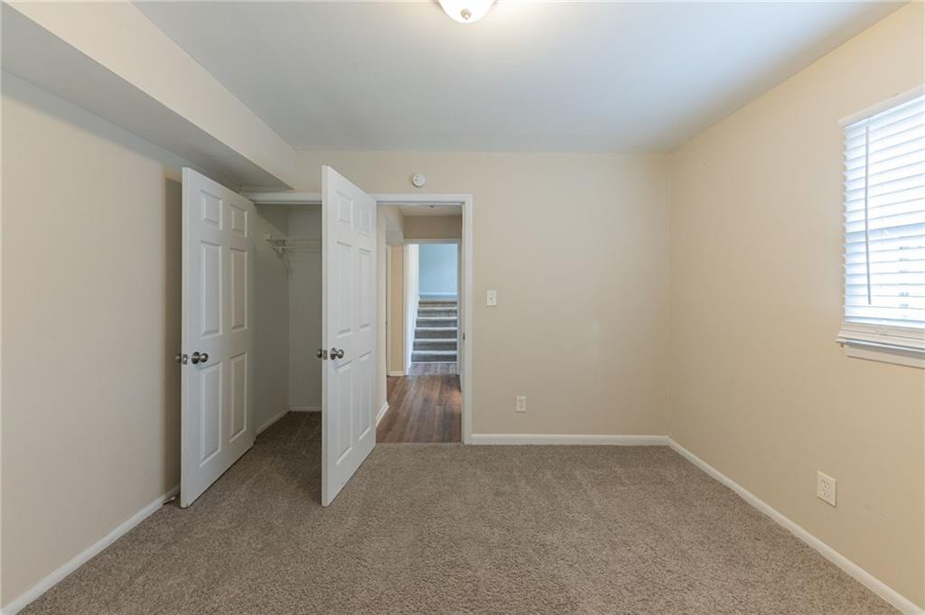 3390 Glenview Circle, Atlanta, Georgia image 3