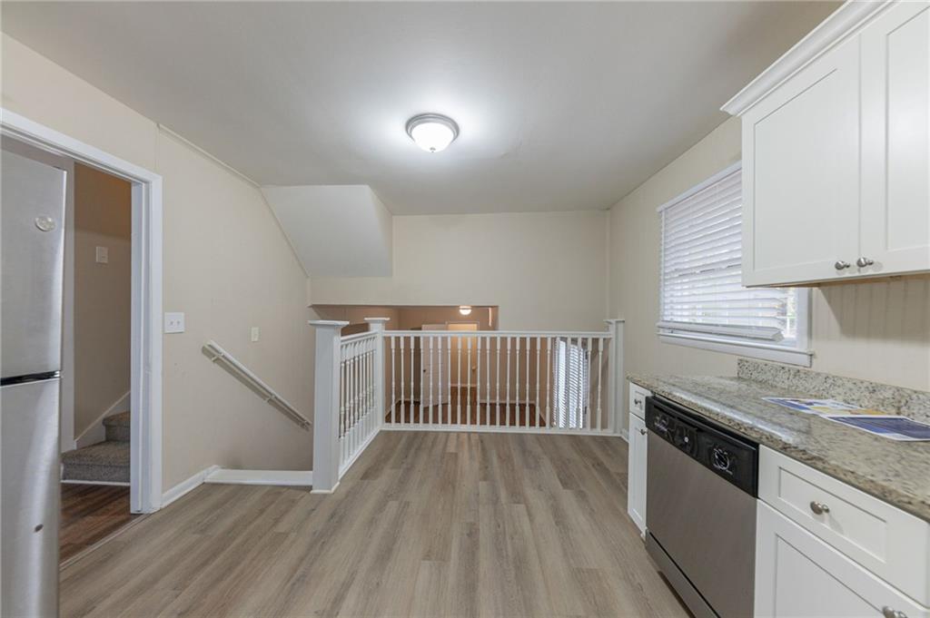 3390 Glenview Circle, Atlanta, Georgia image 10