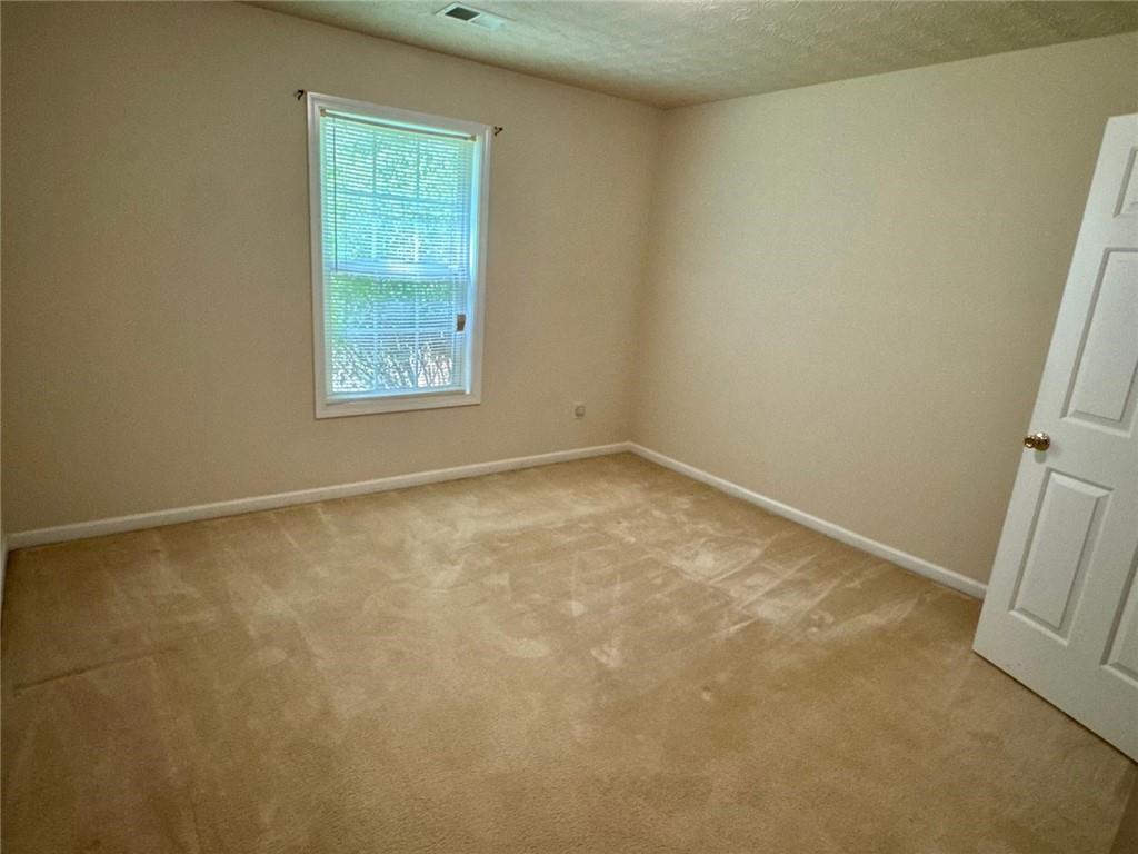 1431 Log Cabin Lane