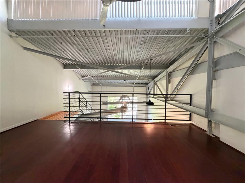 400 Village Parkway NE 142