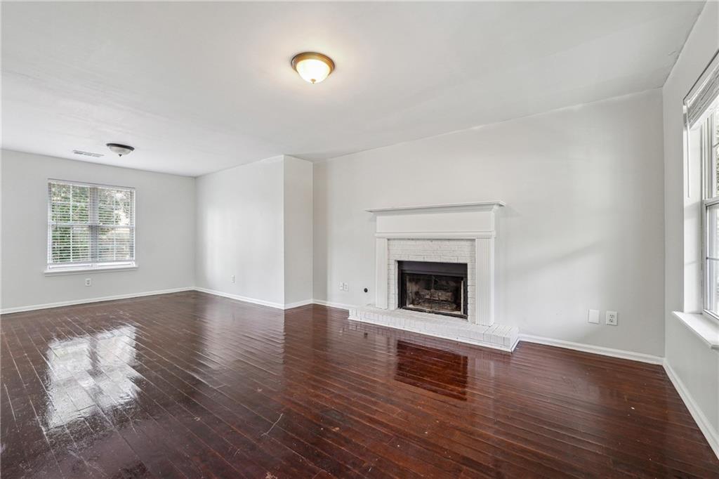 2205 Dresden Green, Kennesaw, Georgia image 4