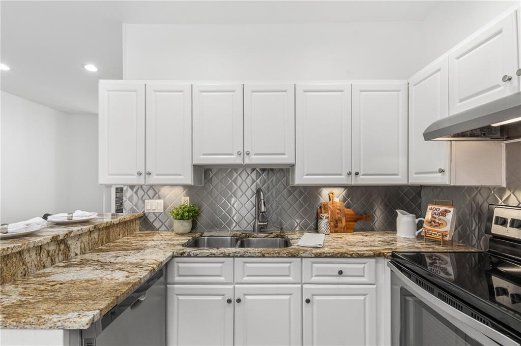 Piedmont Villas II - Residential