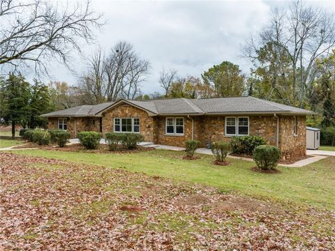 Photo of 3645 Aldea Drive, Decatur, GA 30032 (MLS # 7727629)