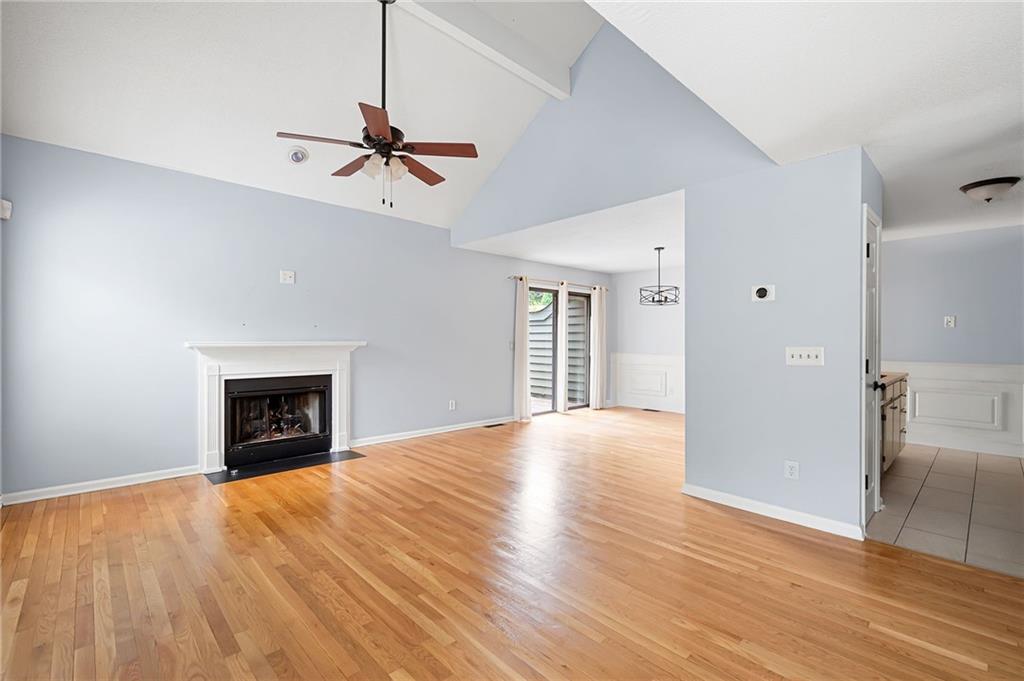 1097 Creatwood Circle SE