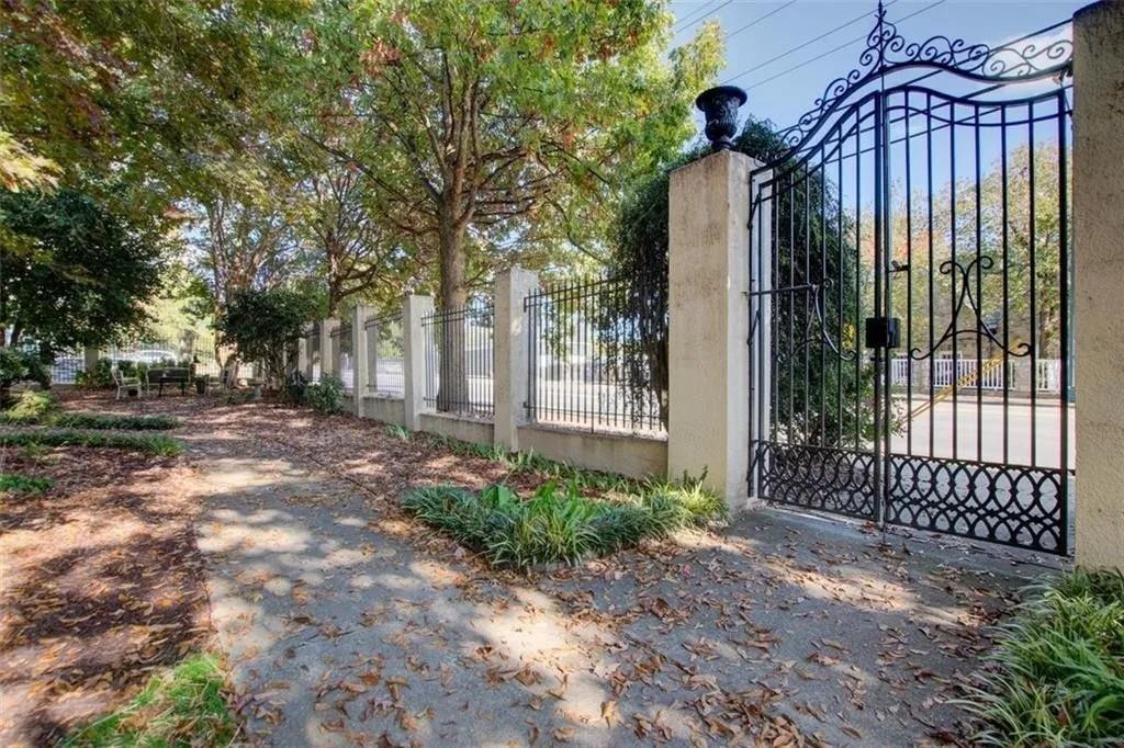 1230 Piedmont Avenue NE 405