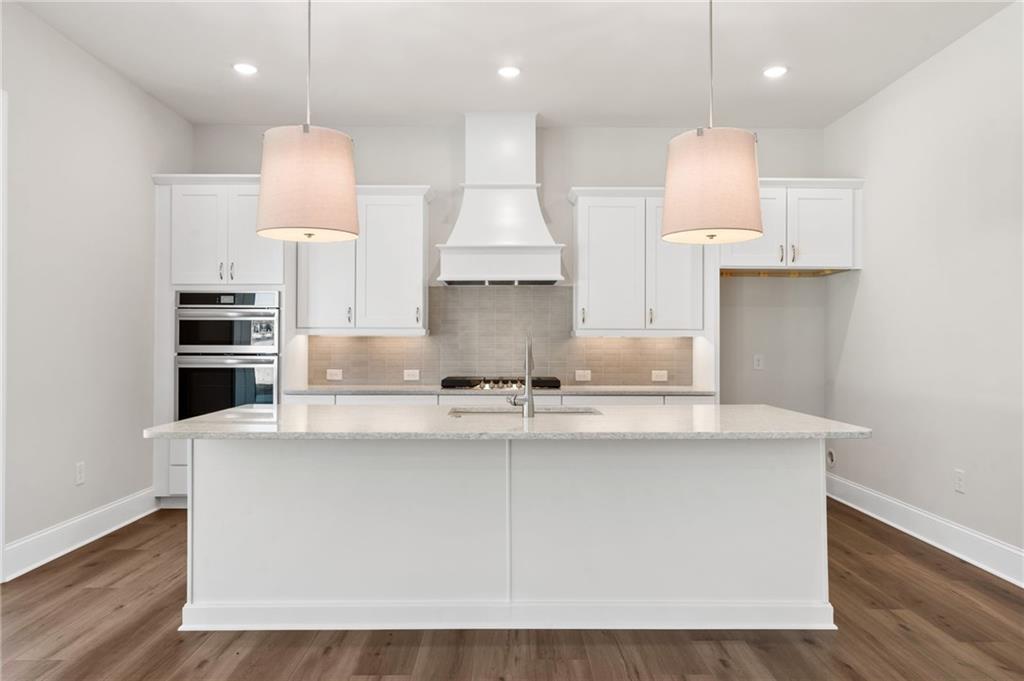 671 Crest Line Trail