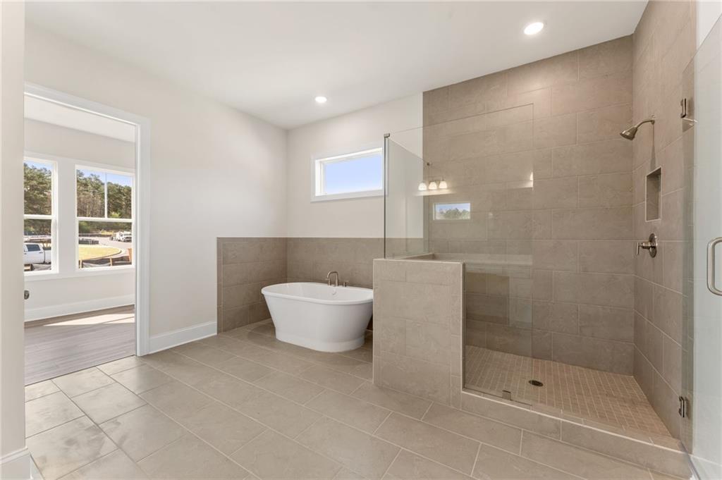 671 Crest Line Trail