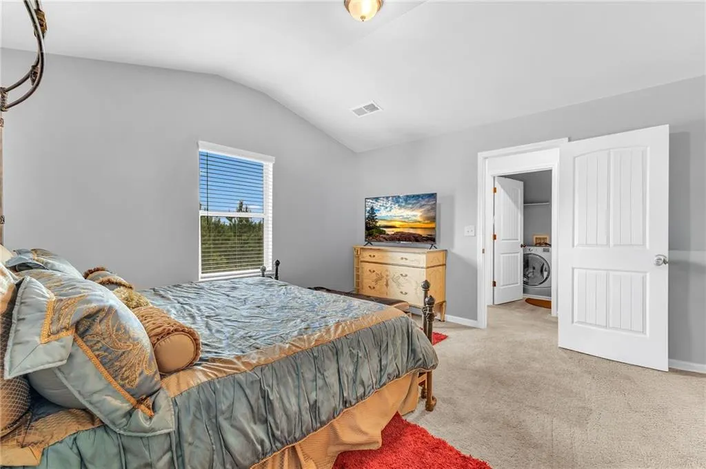 Atlanta, Georgia 30331, United States, 4 Bedrooms Bedrooms, ,3 BathroomsBathrooms,Residential,Active,205392