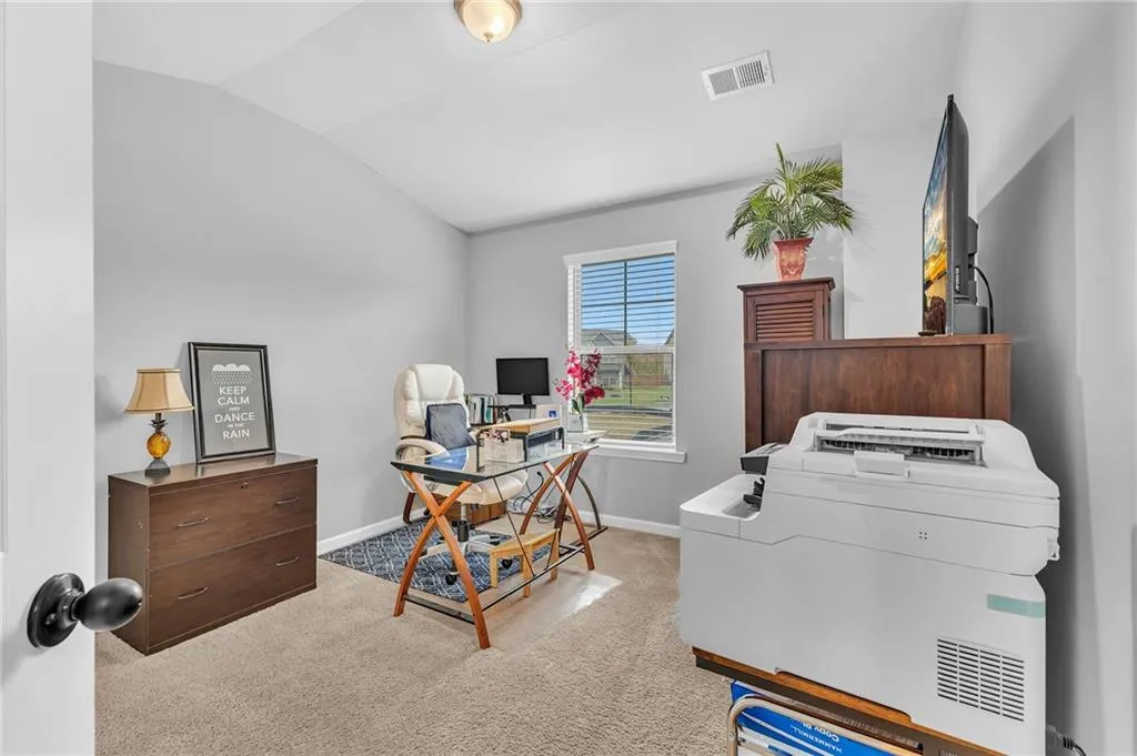 Atlanta, Georgia 30331, United States, 4 Bedrooms Bedrooms, ,3 BathroomsBathrooms,Residential,Active,205392