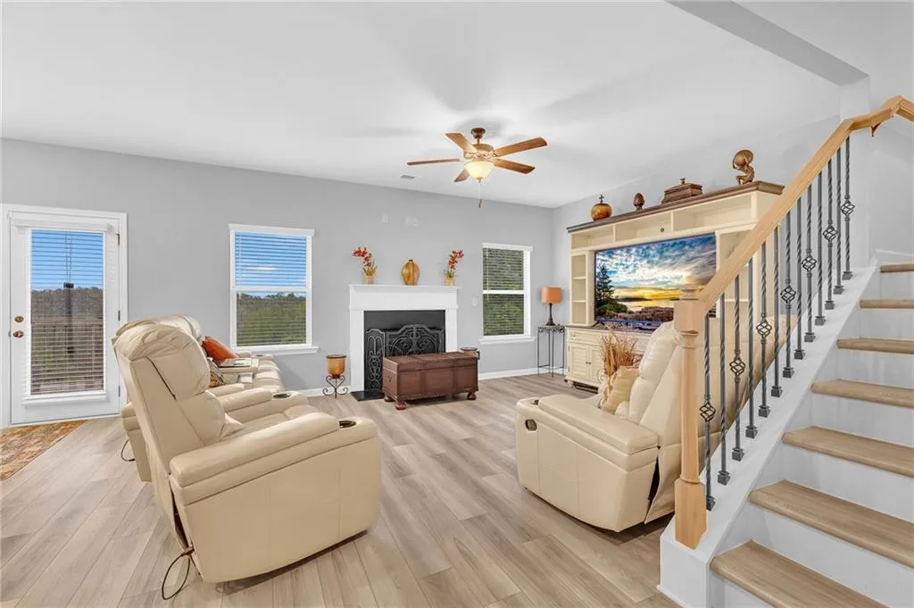 Atlanta, Georgia 30331, United States, 4 Bedrooms Bedrooms, ,3 BathroomsBathrooms,Residential,Active,205392