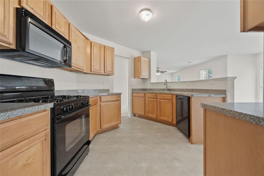 6330 Shell Drive, Atlanta, Georgia image 9