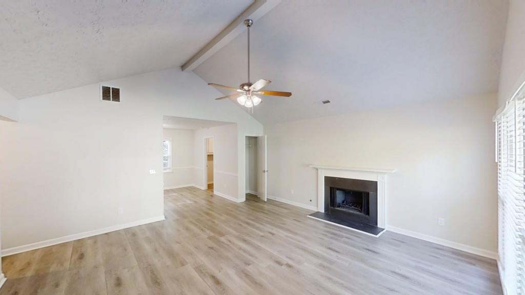 25 W Bradford Court