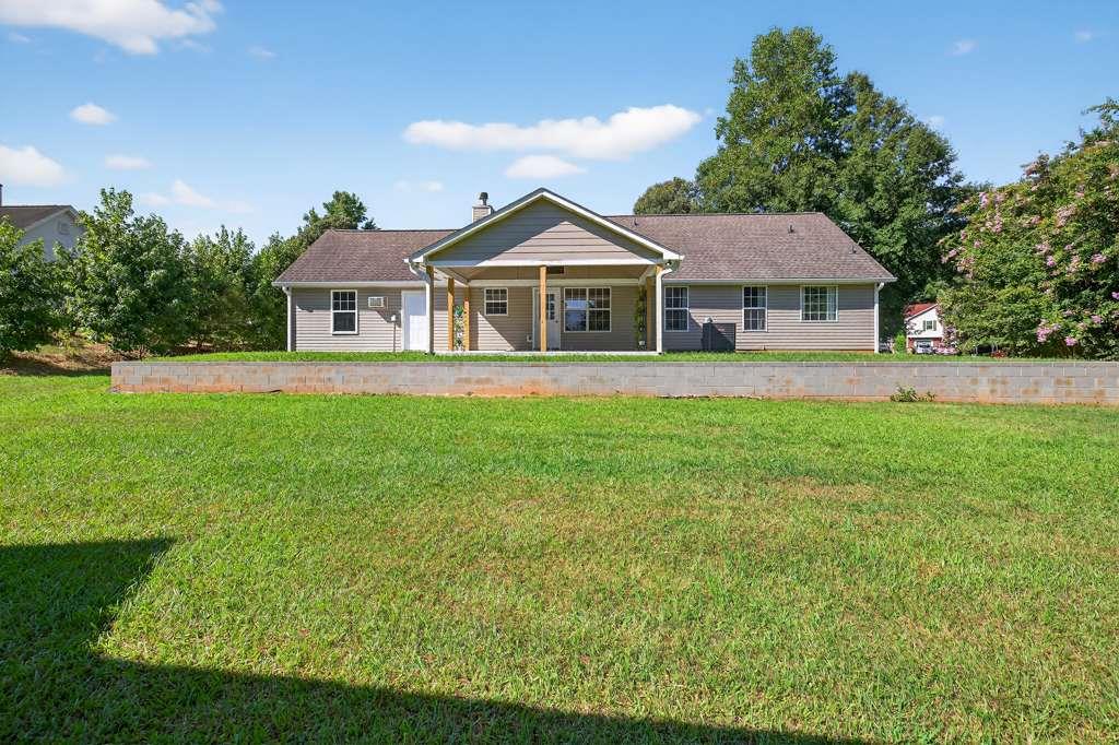 575 Mackinaw Drive