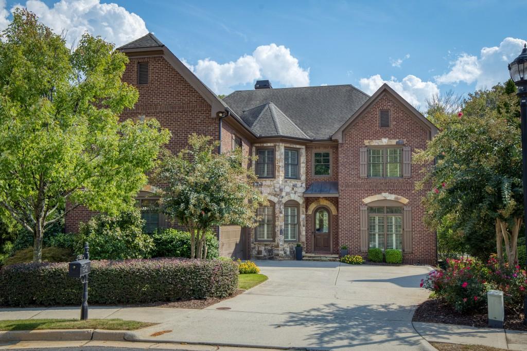 525 Glenmanor Court, Sandy Springs, Georgia image 1