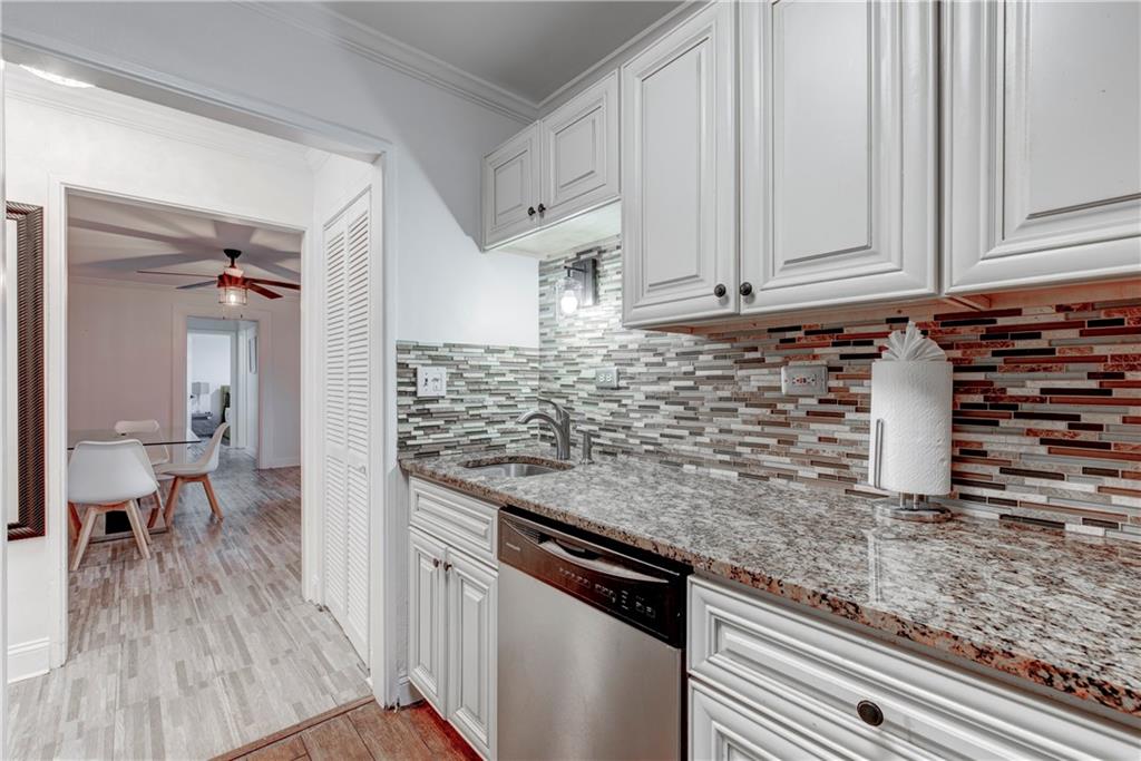 300 W Peachtree Street 24I