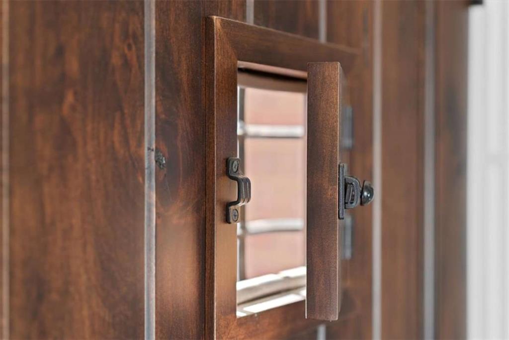 1725 Bucks Club Drive