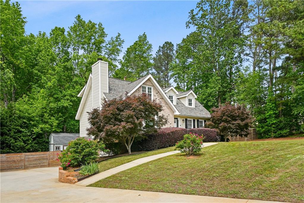 2320 Brownstone Court NE